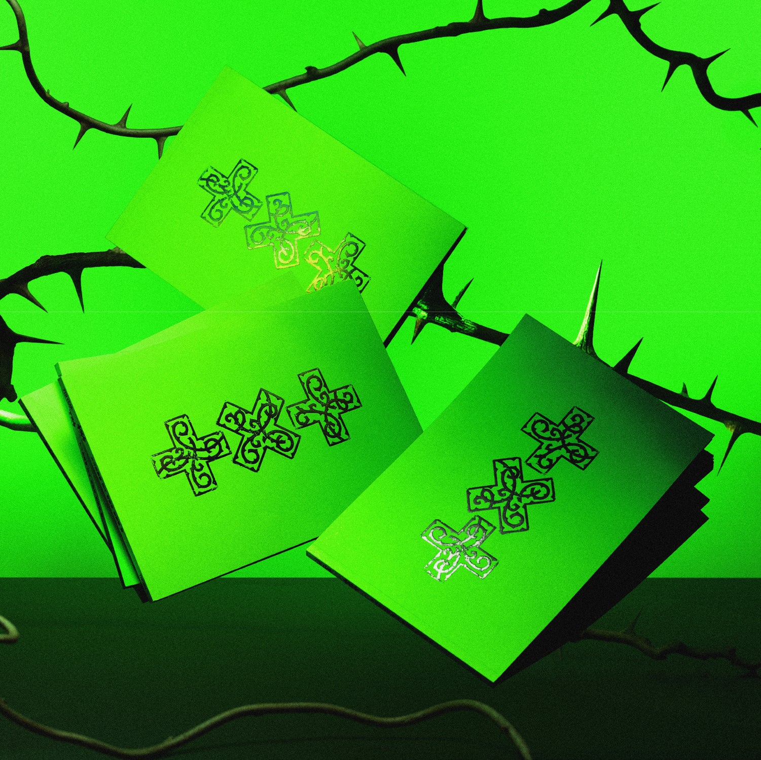TOMORROW X TOGETHER - 7TH YEAR: A Moment of Stillness in the Thorns (THORN Ver.) in Green